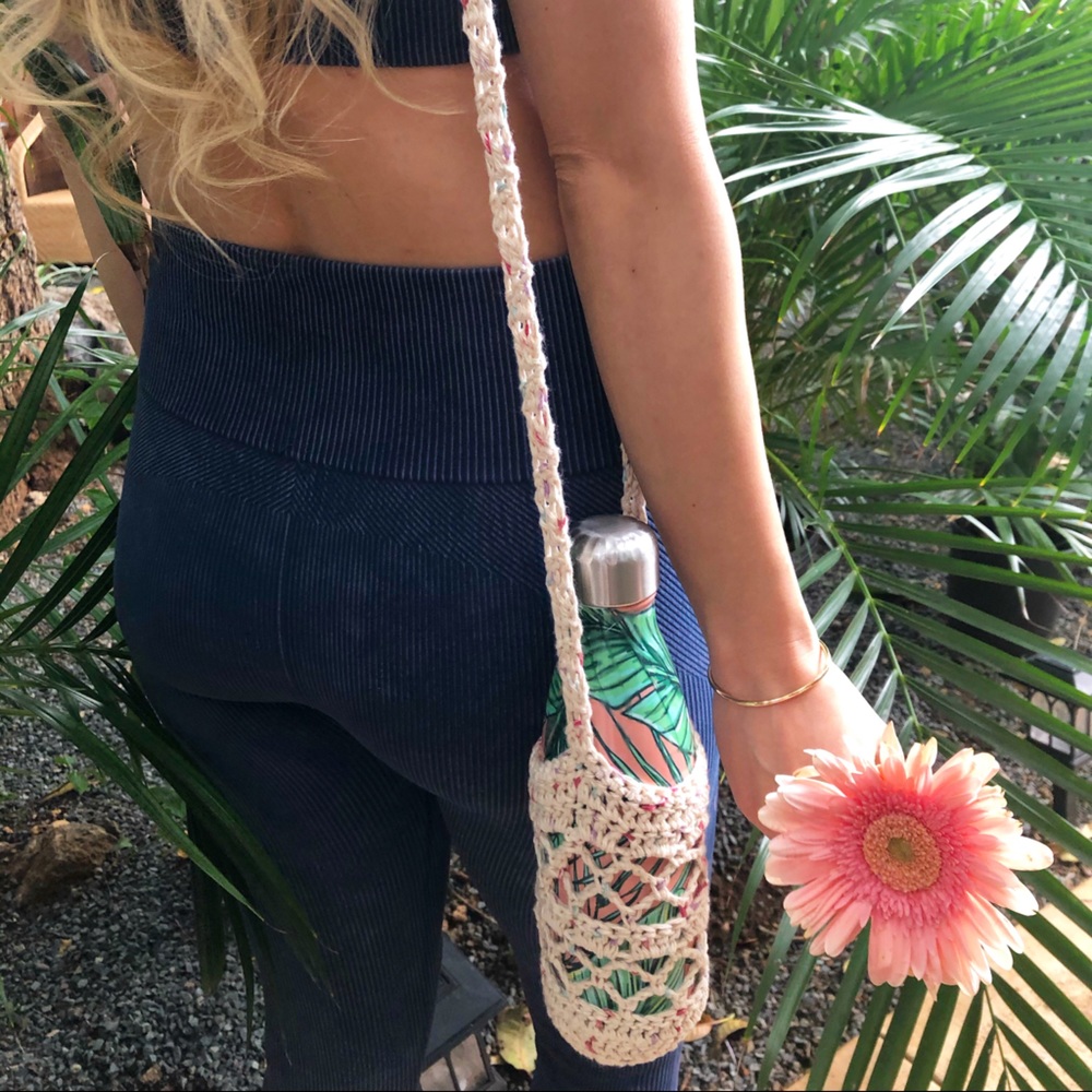 Swell bottle holder